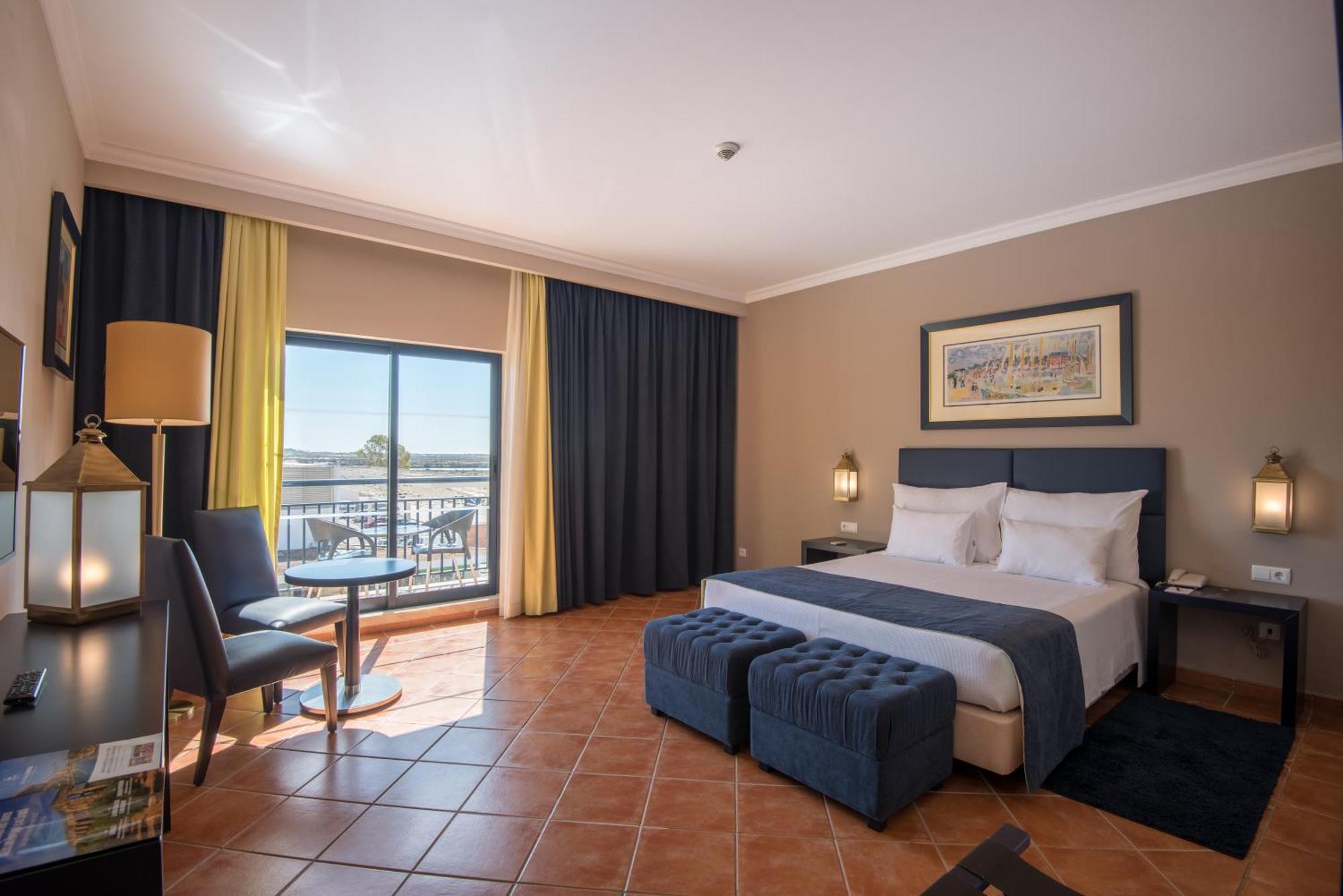 Family Suite,1472045992:JPEG